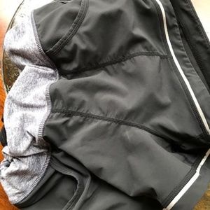 Zella Shorts Size Medium Excellent Condition